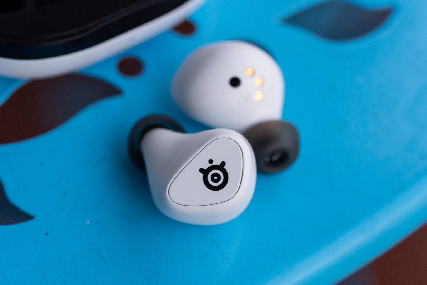 SteelSeries Gamebuds wireless earbuds