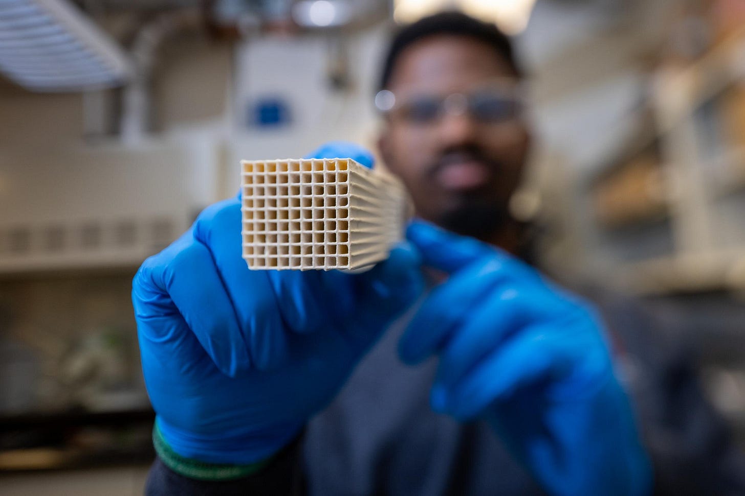 Innovative process removes carbon from air anywhere