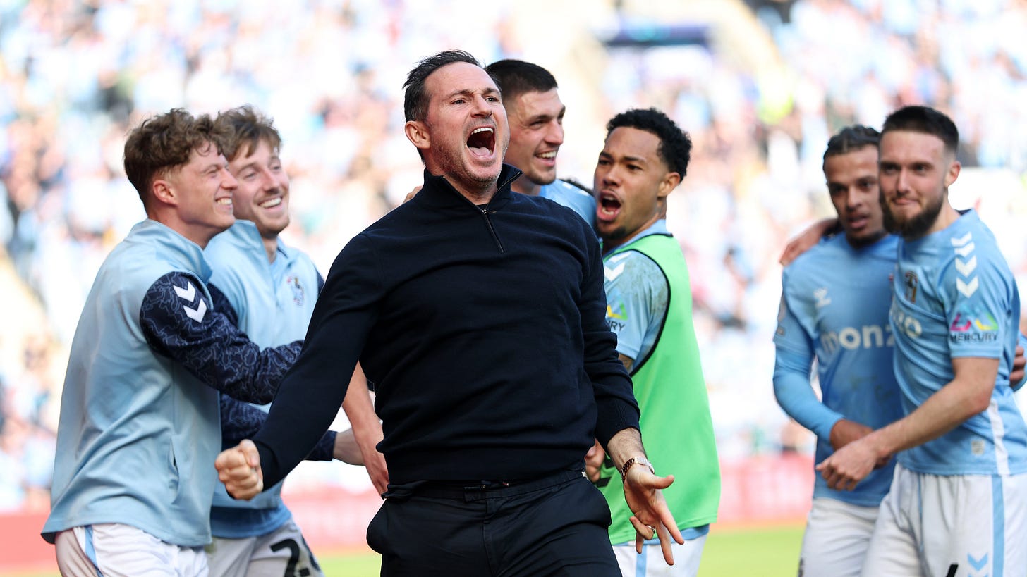 Coventry City boss Frank Lampard celebrates with his teammates after Bobby Thomas' late winner against Stoke City.