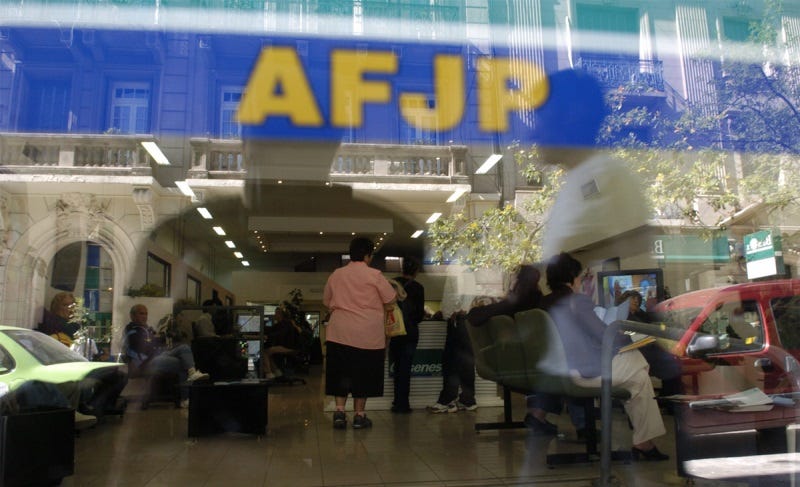 AFJP. A 14 años de la estatización de las AFJP: ¿Qué fueron y qué pasó con  ellas?