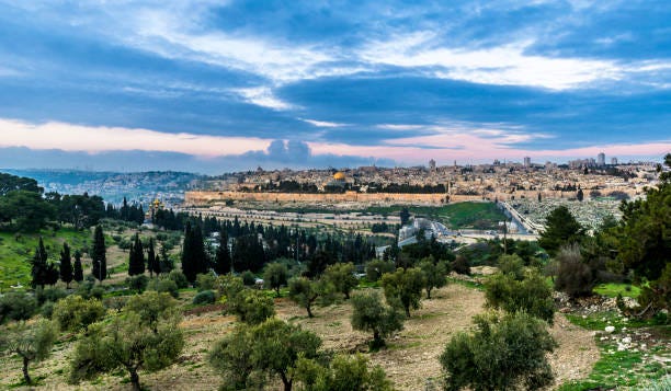 jerusalem-and-mount-of-olives-picture-id1140994728.jpeg