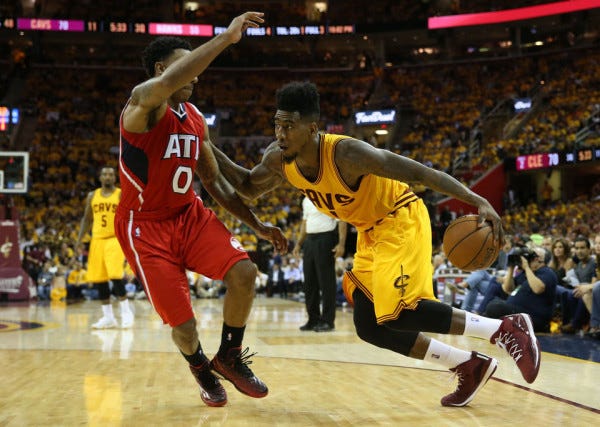 cleveland cavaliers beat hawks nba final 2015