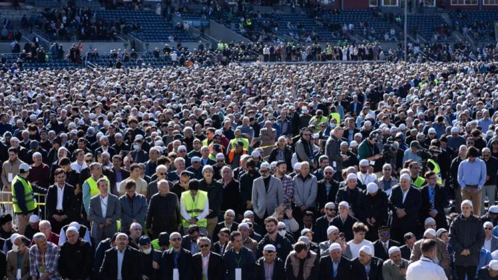 Participantes do funeral de Fetullah Gülen