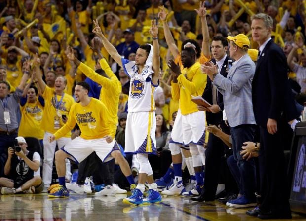 Bench players help defending champion Warriors stave off elimination, beat  Thunder in Game 5, 120-111 – Orange County Register