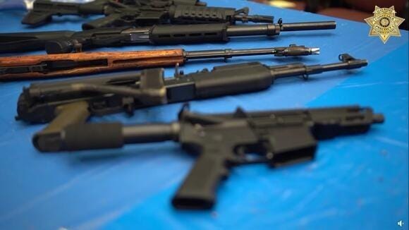 Weapons seized from Venezuelan Tren de Aragua (TDA) gang members in Texas