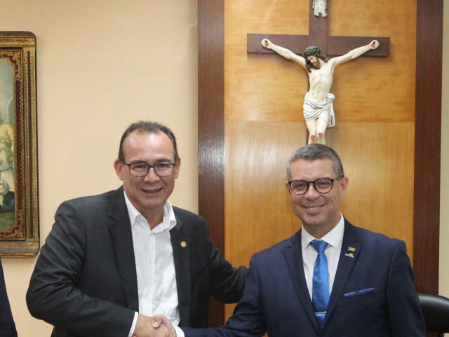 Fábio Mitidieri transmite cargo de governador para o vice, Zezinho Sobral  /  Foto: André Moreira