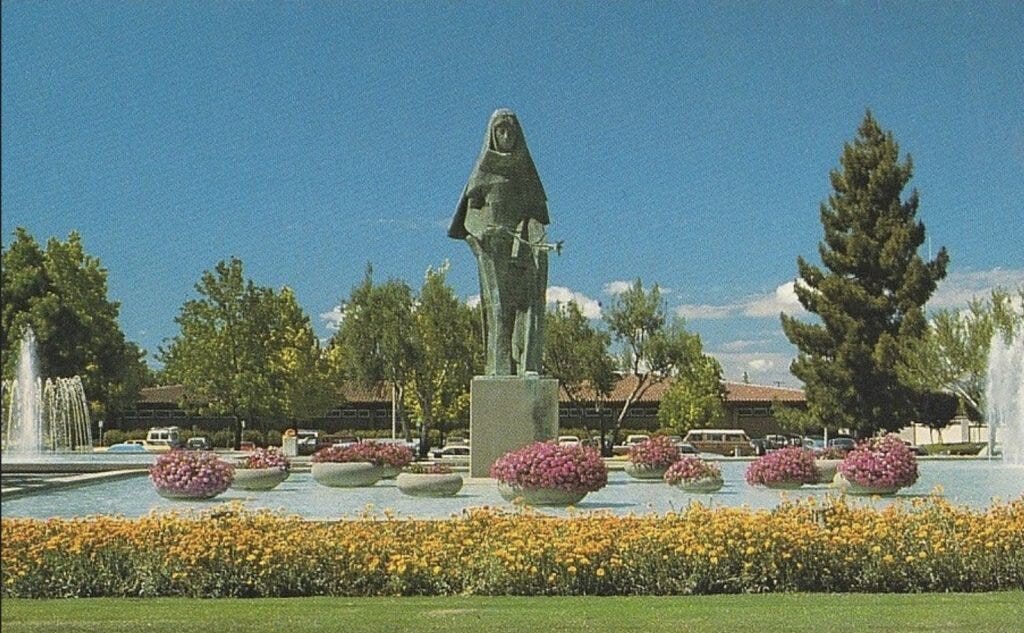In this old postcard maybe from the 1970s, although the water was drained away, the plantings were more abundant, and the scene was much more inviting than it is now.