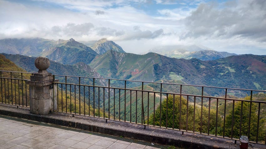 Vistas desde el antiguo parador de Pajares