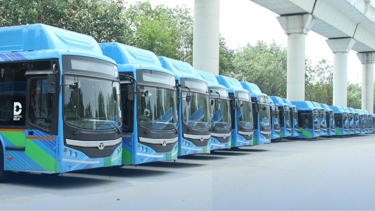 Delhi gets 320 electric buses, becomes India's first city to have highest  number of EVs – India TV