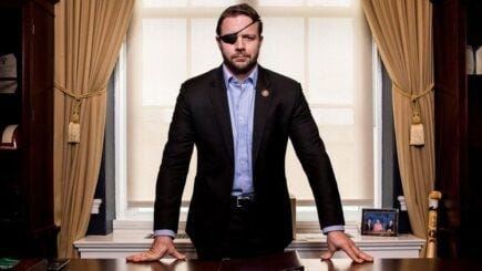 Navy SEAL Chief Eddie Gallagher Exposes the Real Dan Crenshaw [VIDEO]