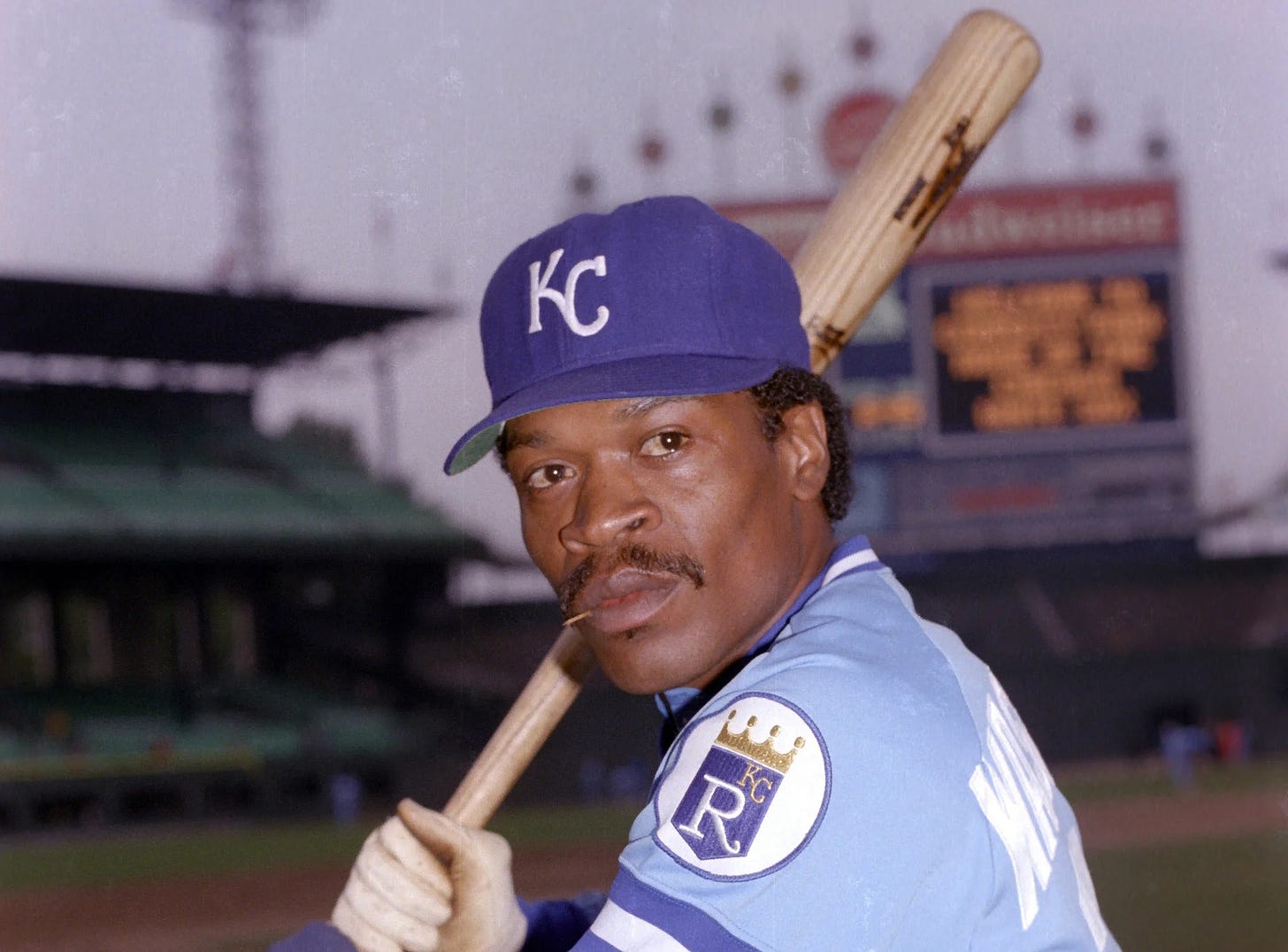 Former Kansas City Royals infielder U.L. Washington, seen here in 1982, died Sunday. He was 70. (Ron Vesely/Getty Images)