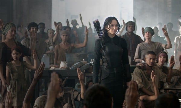 jennifer lawrence hunger games mockingjay part 1 images