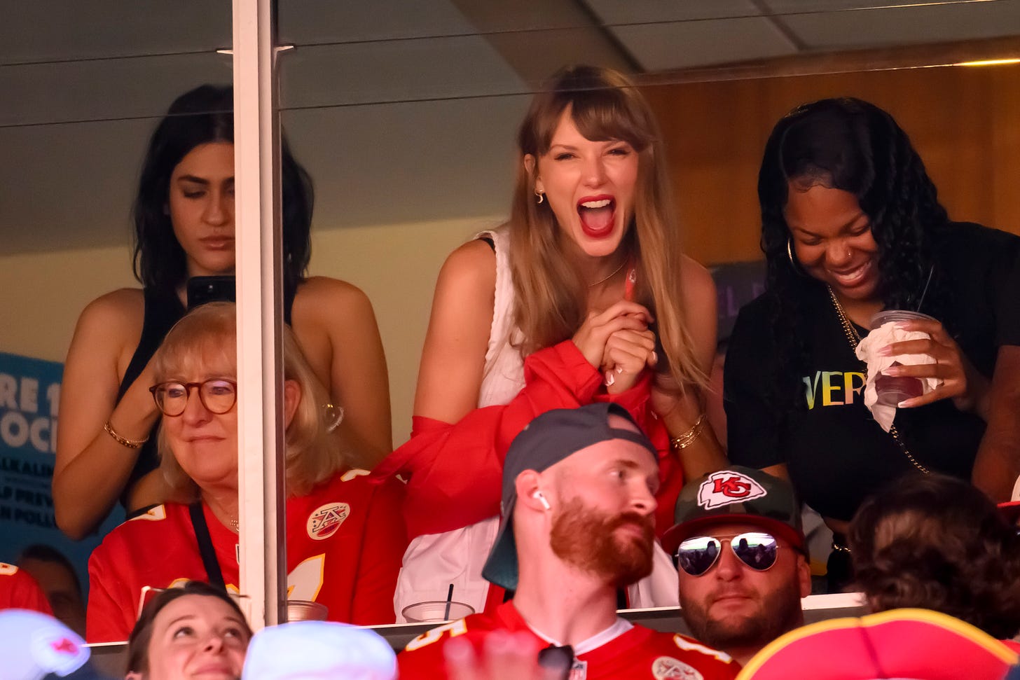 Travis Kelce gushes about Taylor Swift for showing up to Chiefs game: 'That  was pretty ballsy'