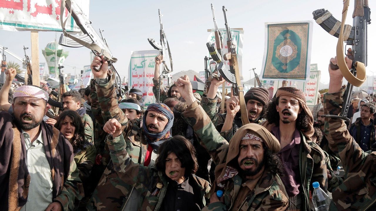  Yemen's Houthi supporters chant anti-US and Israel slogans