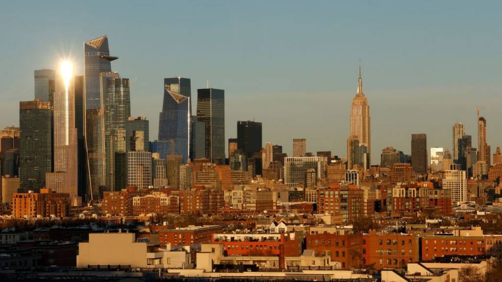 New York earthquake live: Magnitude 4.8 rattles New York and area - BBC News