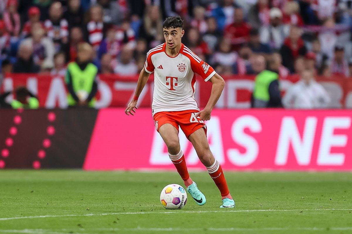 Bayern Munich might sign Aleksandar Pavlović to a professional contract -  Bavarian Football Works