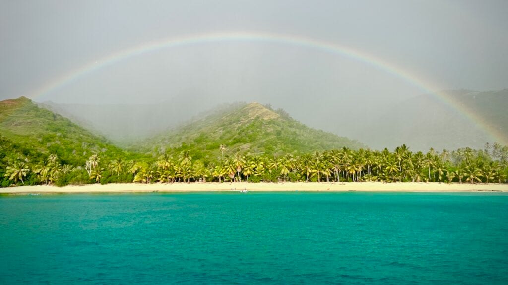 Hanamoenoa Bay