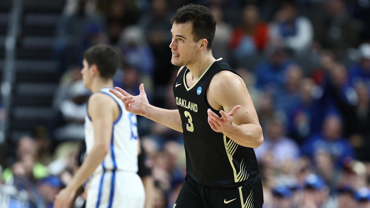 March Madness 2024: Who is Jack Gohlke? Oakland star makes 3-point history  vs. Kentucky to lead stunning upset - CBSSports.com