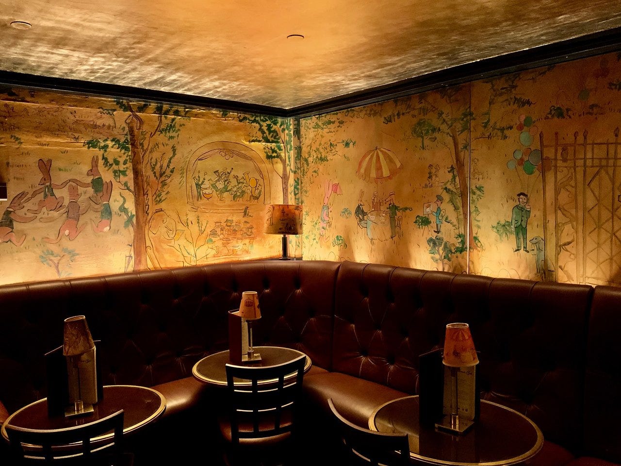 Cosy Bemelmans bar in the hotel Carlyle - Picture of Bemelmans Bar, New  York City - Tripadvisor