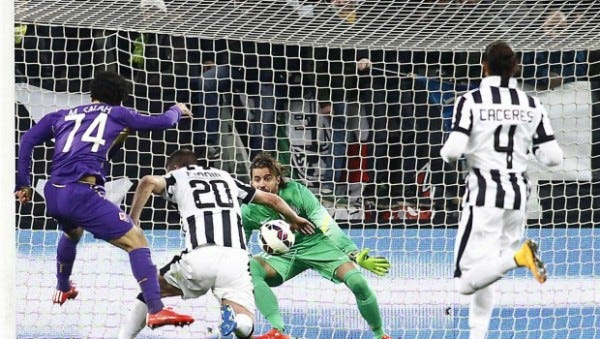 juventus beats fiorentina serie a 2015