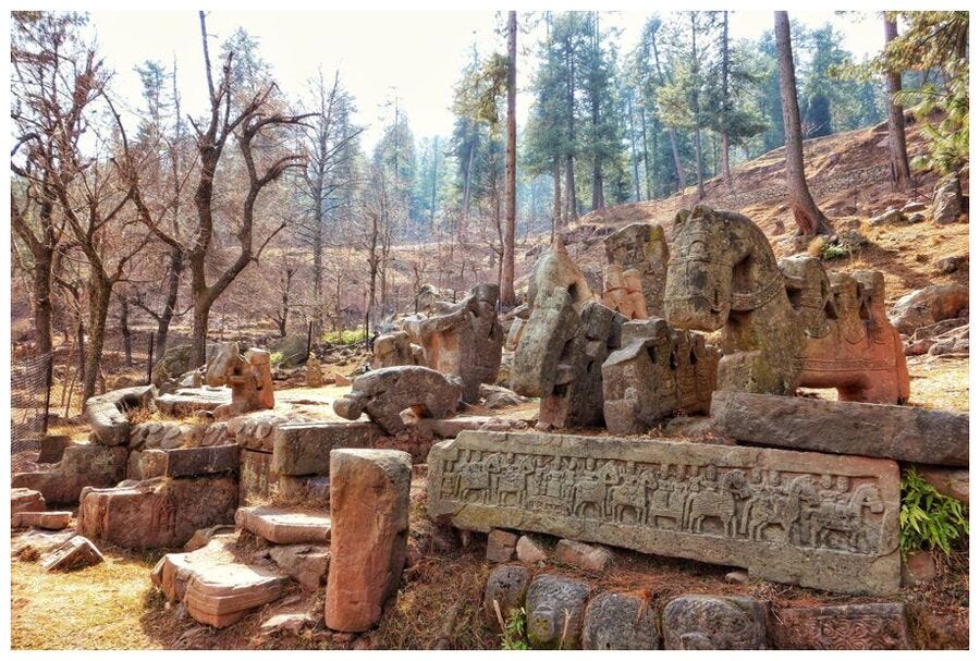 Sculptures in Jammu and Kashmir