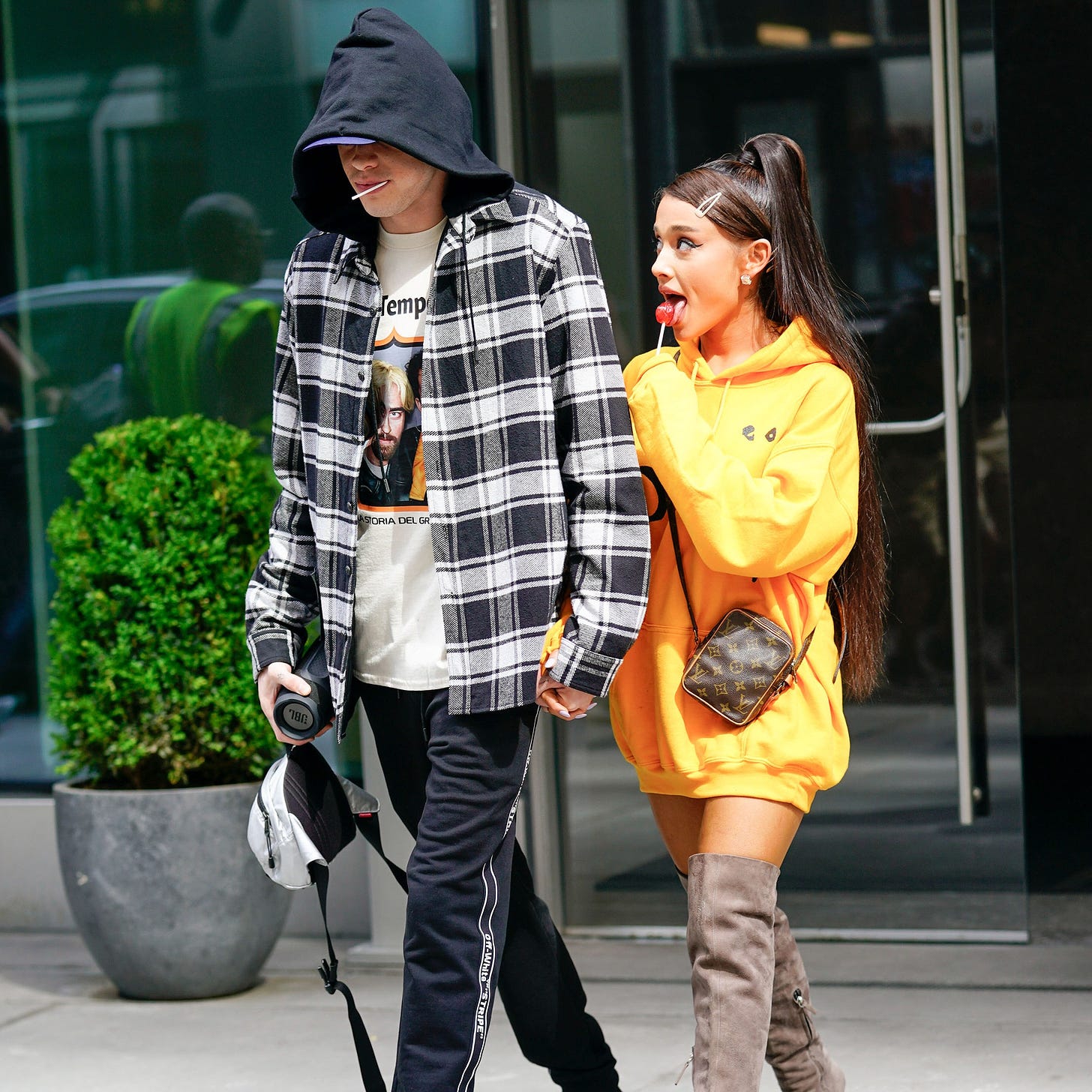 Ariana Grande and Pete Davidson's Relationship: A Timeline | Teen Vogue