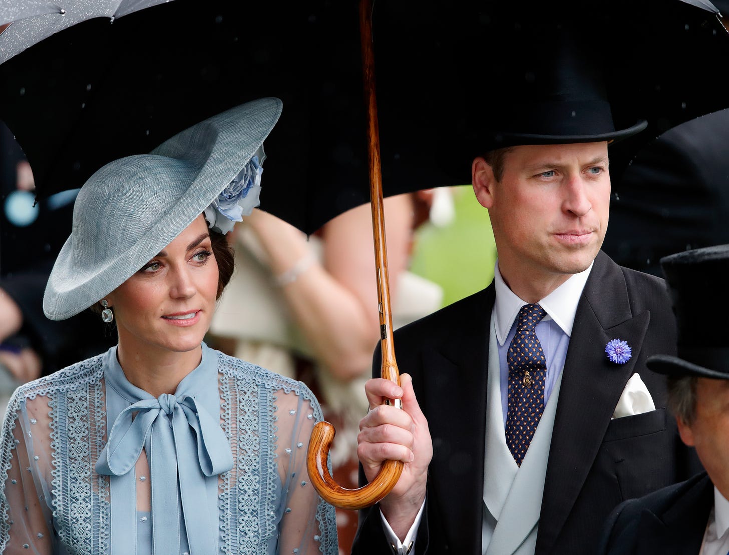 William and Kate under umbrella at Royal Ascot