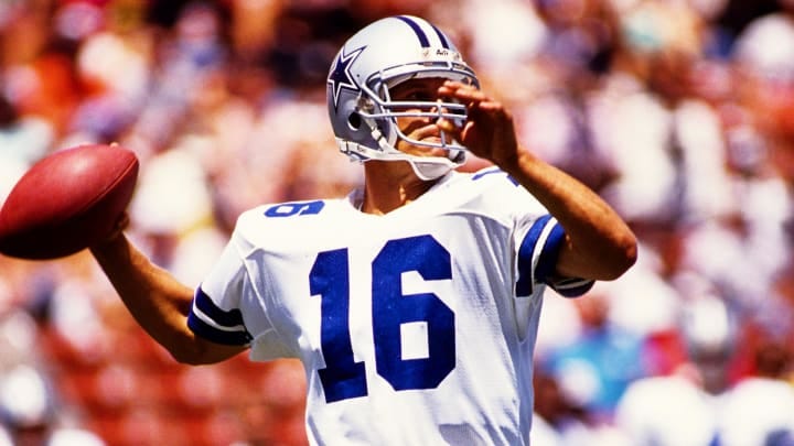 Best Dallas Cowboys player to wear jersey No. 16: Steve Pelluer