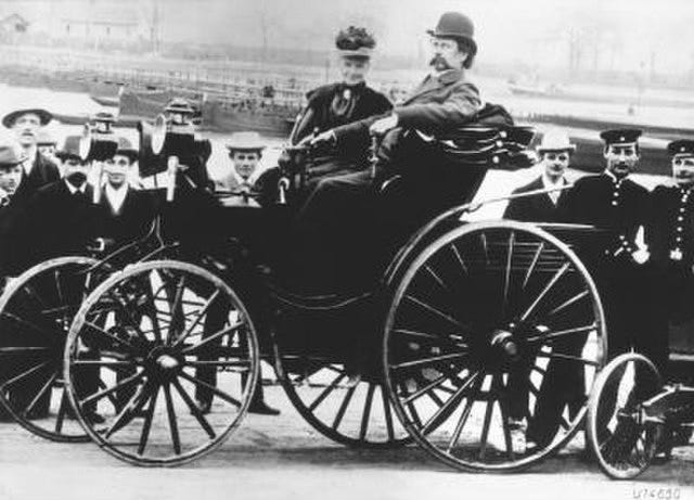 How Bertha Benz became the first woman to drive a car, and the first person to drive cross-country