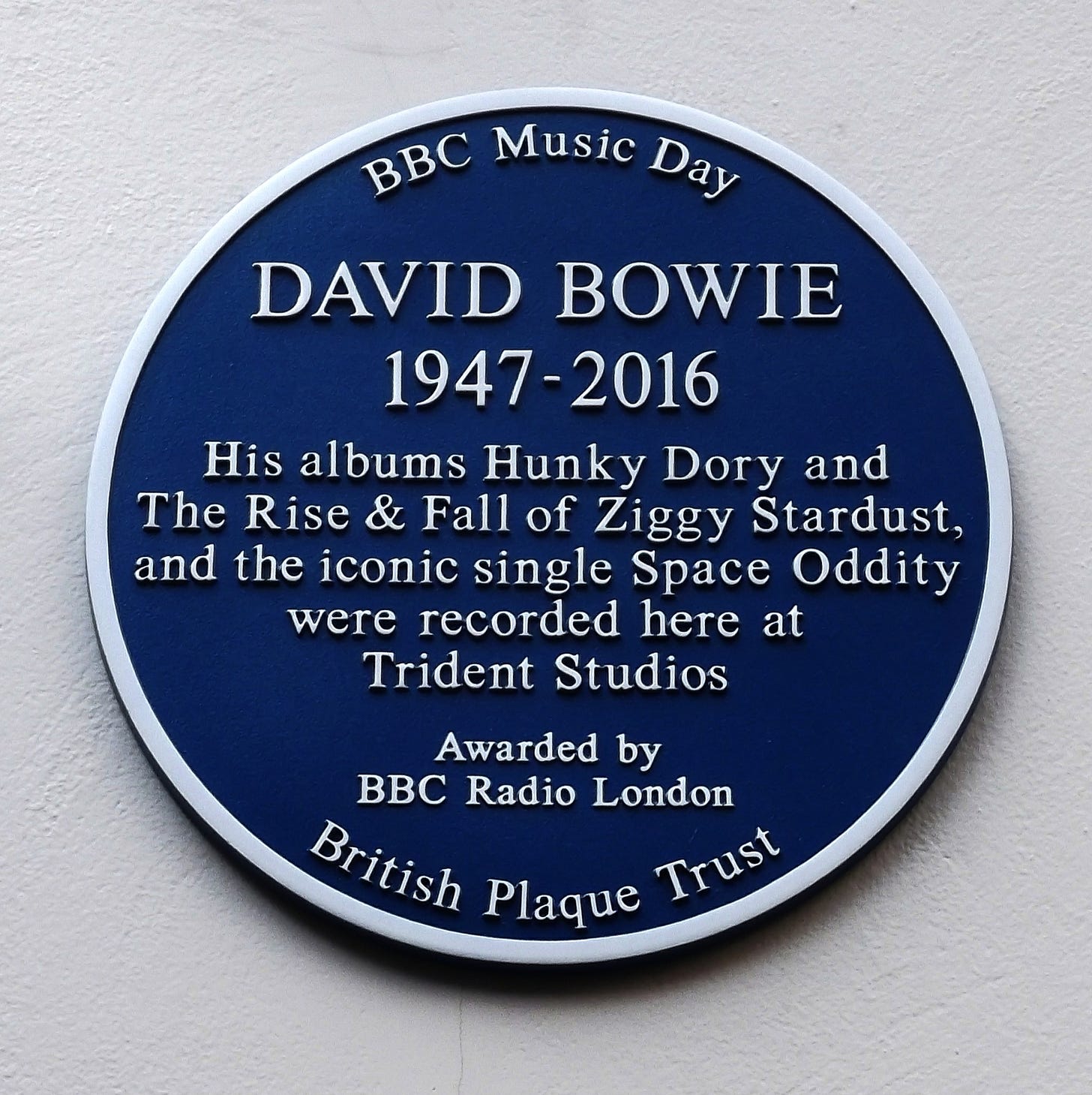 David Bowie - Former Trident Studios : London Remembers, Aiming to capture  all memorials in London