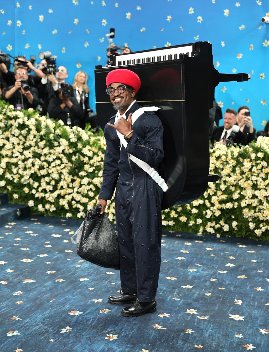 NEW YORK, NEW YORK - MAY 05: André 3000 attends the 2025 Met Gala Celebrating "Superfine: Tailoring Black Style" at Metropolitan Museum of Art on May 05, 2025 in New York City. (Photo by Dia Dipasupil/Getty Images)