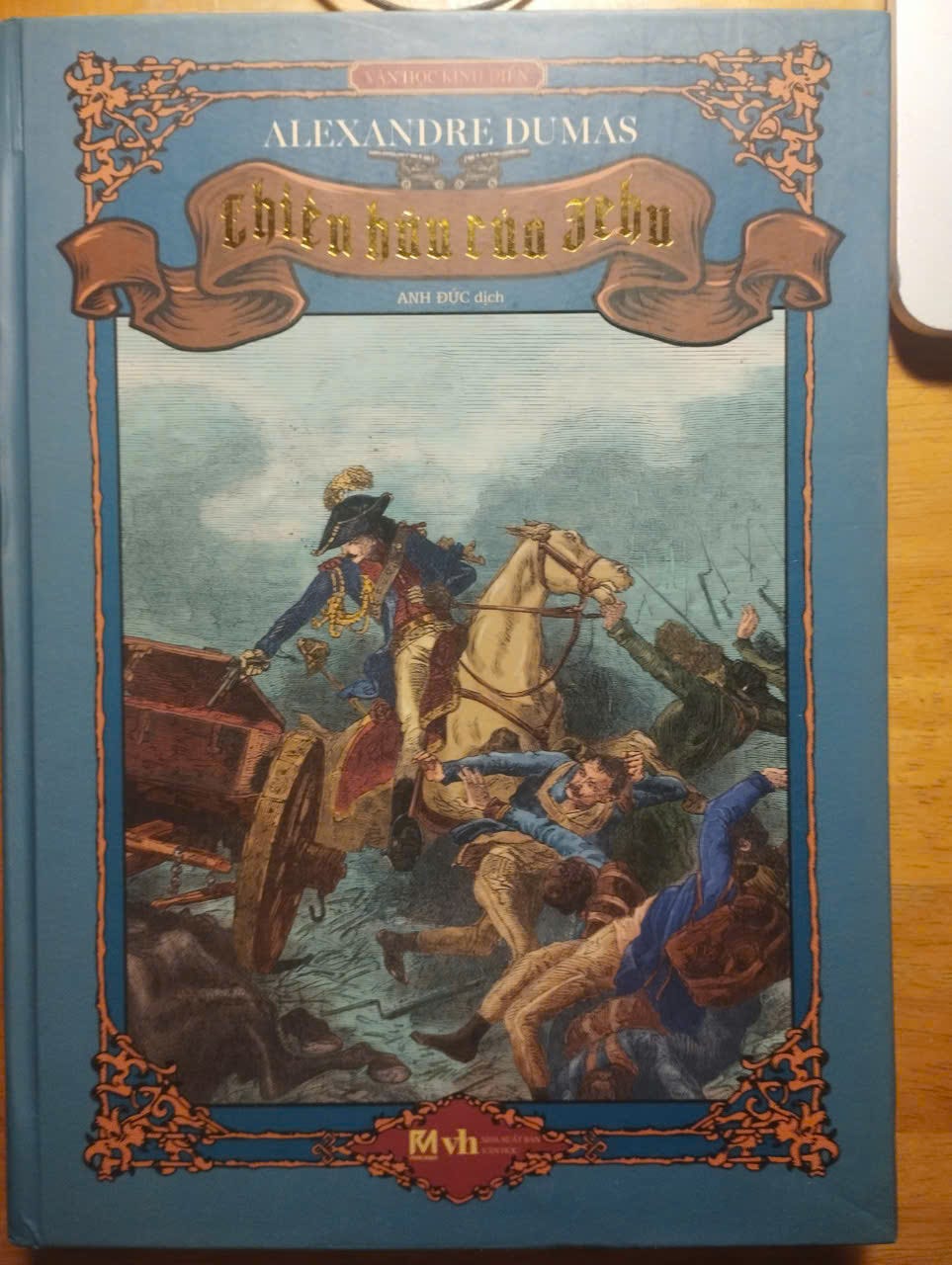 Jehu của A. Dumas cha cũng đã được dịch ở Việt Nam! Rất đầy đủ luôn. Có Napoleon Bonaparte lẫn cả D’Artagnan