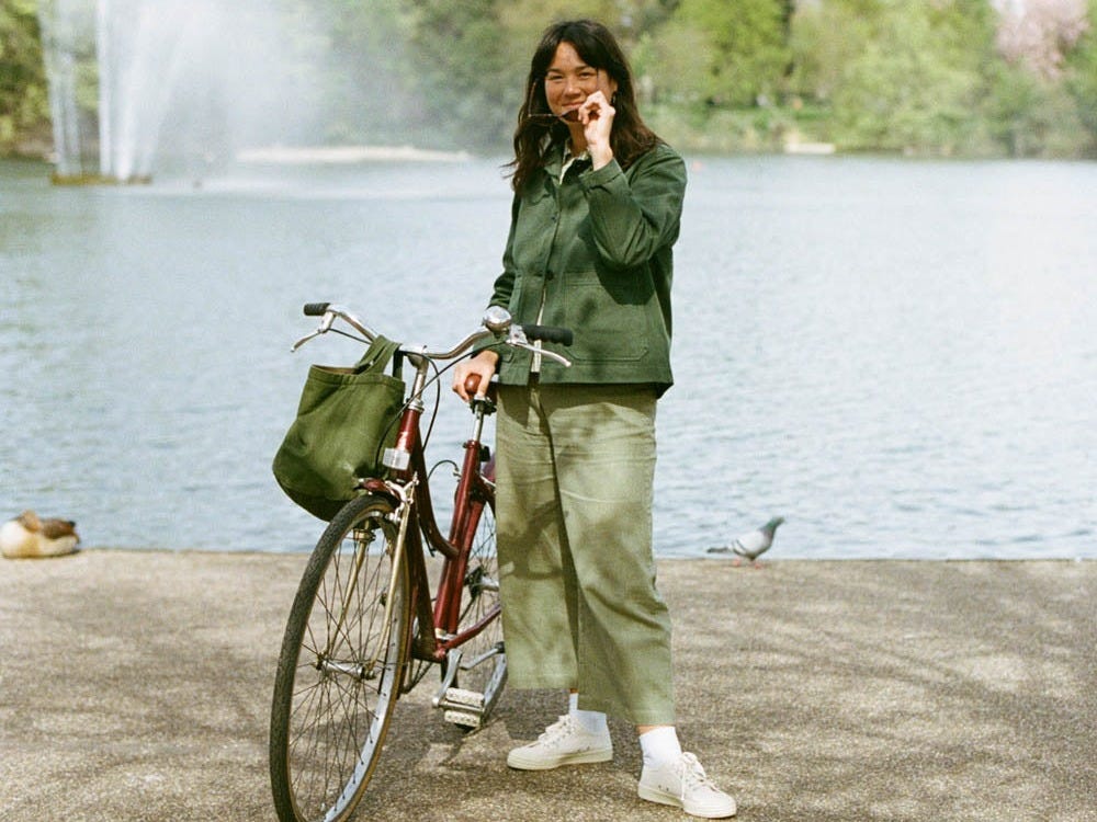 Gallery images of the WOMEN'S BATCH NO.18 - OLIVE GREEN