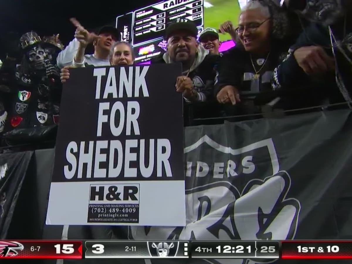 Raiders Fans Display Sign Encouraging Tanking for Shedeur Sanders