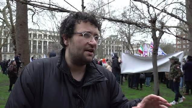 Palestinian activist John Aziz at a 'No to Terror' rally in London | Watch