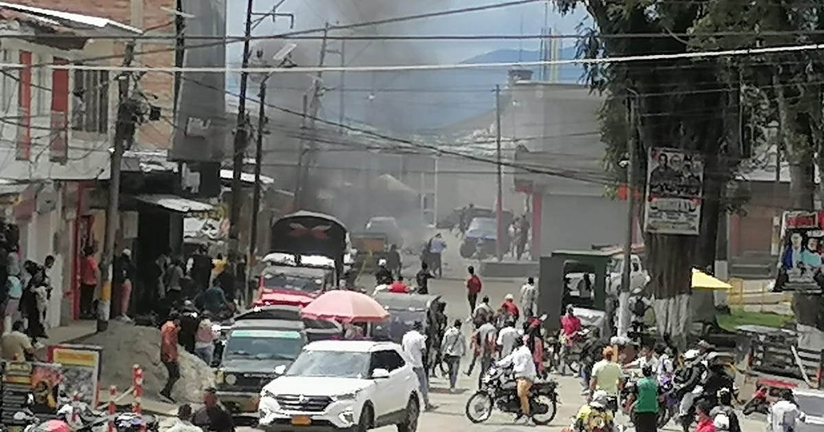 Explosión en Morales, Cauca, dejó varios heridos, entre ellos dos policías  y varios menores de edad - Infobae