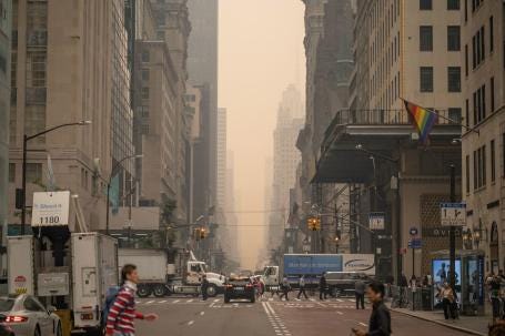 Smog from Canada's forest fires in New York City