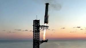 SpaceX rocket booster makes successful ...