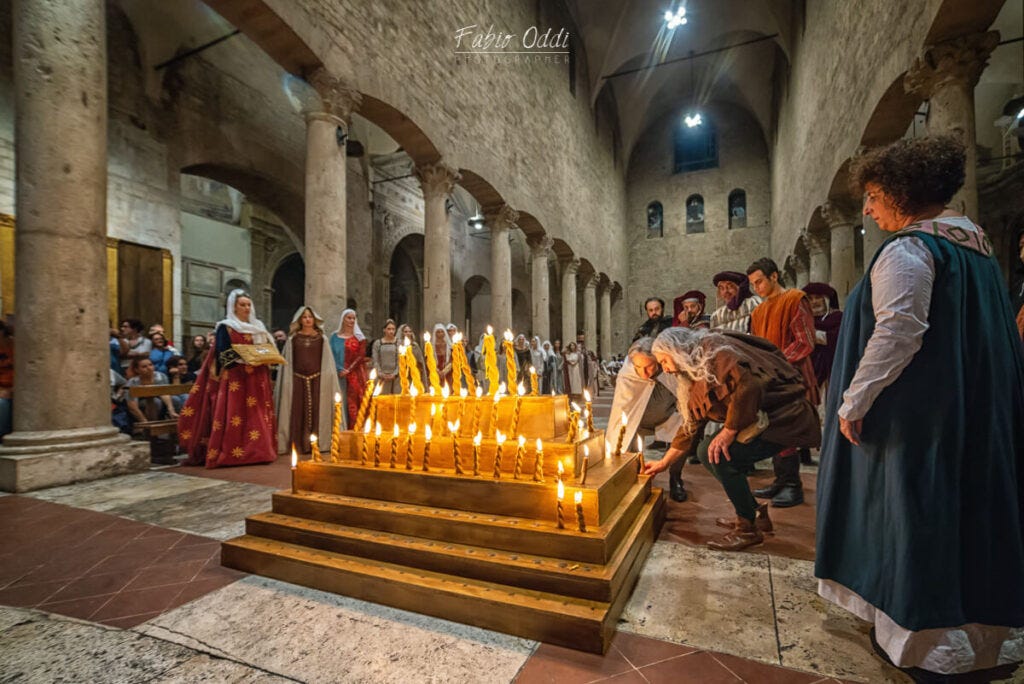 The Offering of the Candles to San Giovenale in Narni’s Cathedral - foto by: Fabio Oddi