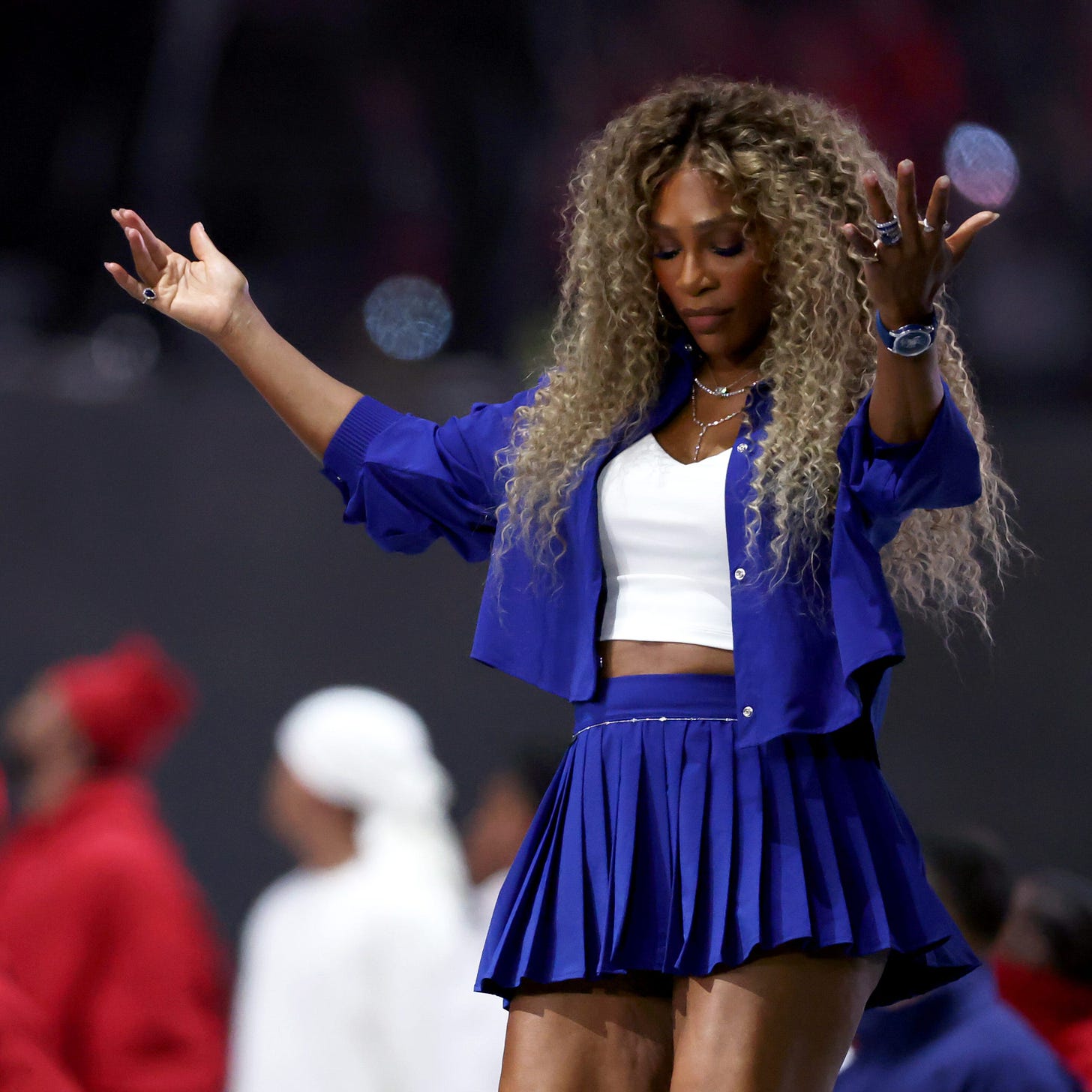 Serena Williams dances to 'Not Like Us' at Super Bowl halftime show