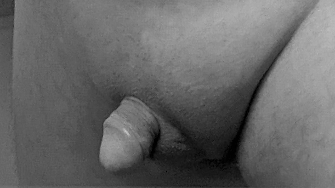 My little penis did not keep this woman from taking pictures up close.