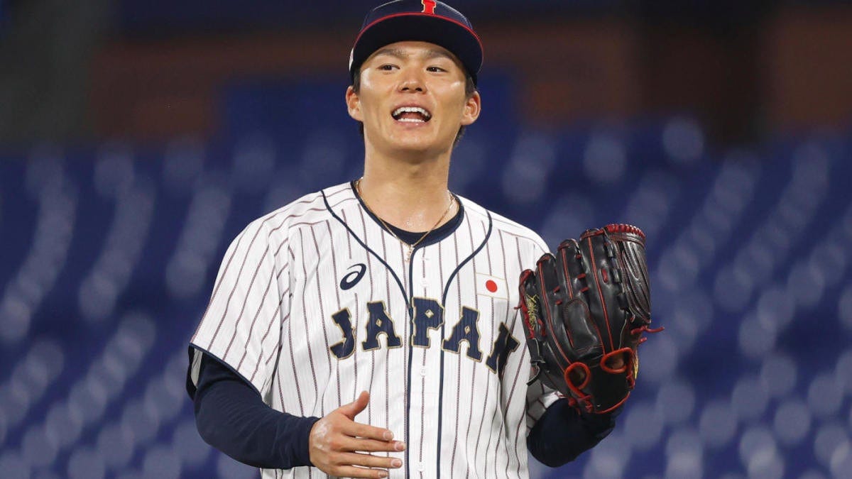 Fantasy Baseball: Yoshinobu Yamamoto to Dodgers makes him immediately a top-10  starting pitcher - CBSSports.com