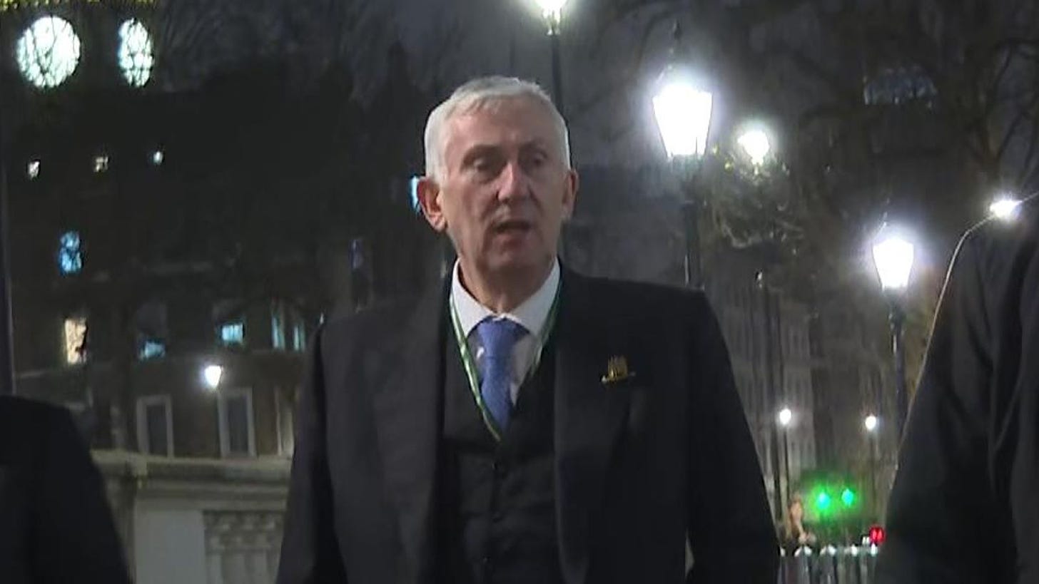 Commons Speaker Sir Lindsay Hoyle arrives for briefing by the government |  Politics News | Sky News