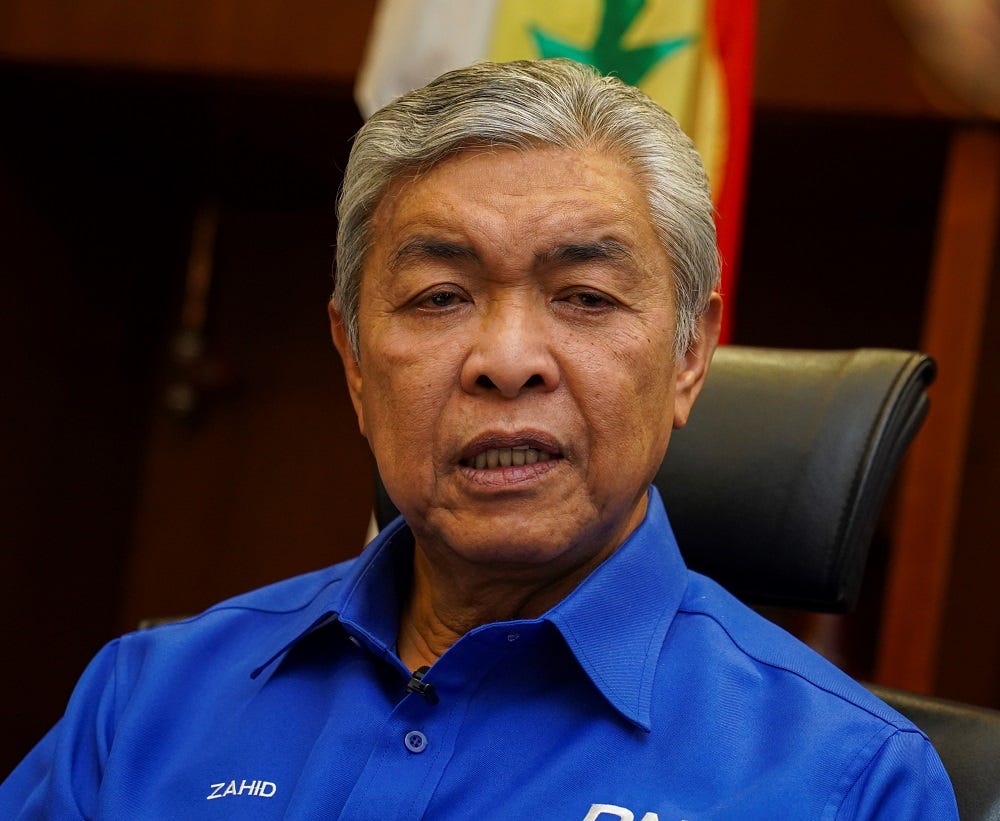 Zahid: Hanya yang setia jadi calon UMNO - Utusan Malaysia