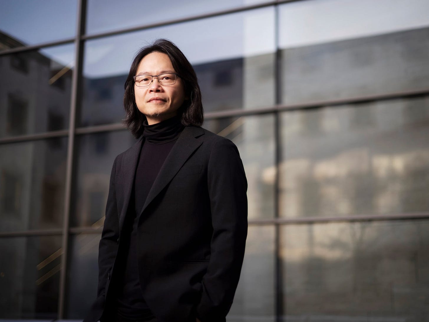 Yuk Hui, philosopher of technology: 'We cannot let economic reason and  individualism dominate our use of technology' | Technology | EL PAÍS English