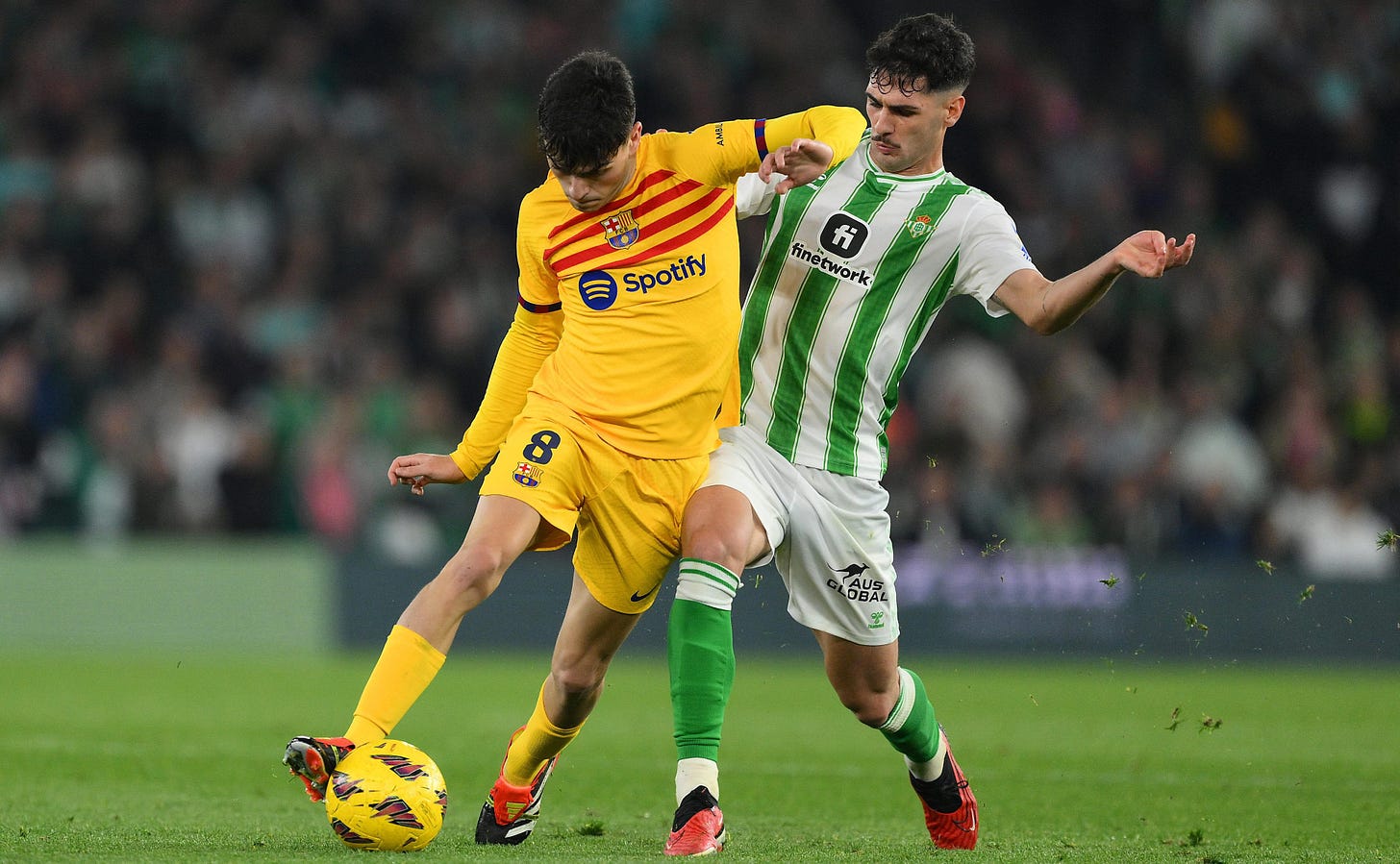 Cardoso makes Real Betis debut with start against Barcelona