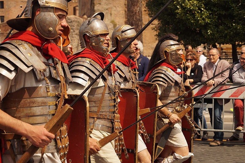 File:Roman holiday birthplace of rome roman soldiers-883133.jpg!d.jpg