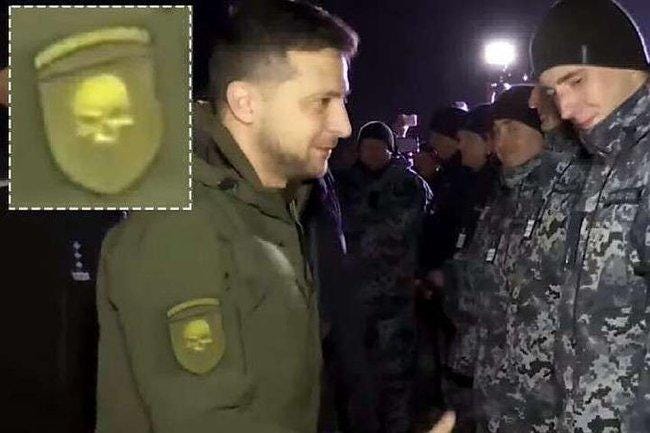 "Смешно и печально": Зеленского заметили в форме с черепом на шевроне Политика, Украина, Владимир Зеленский