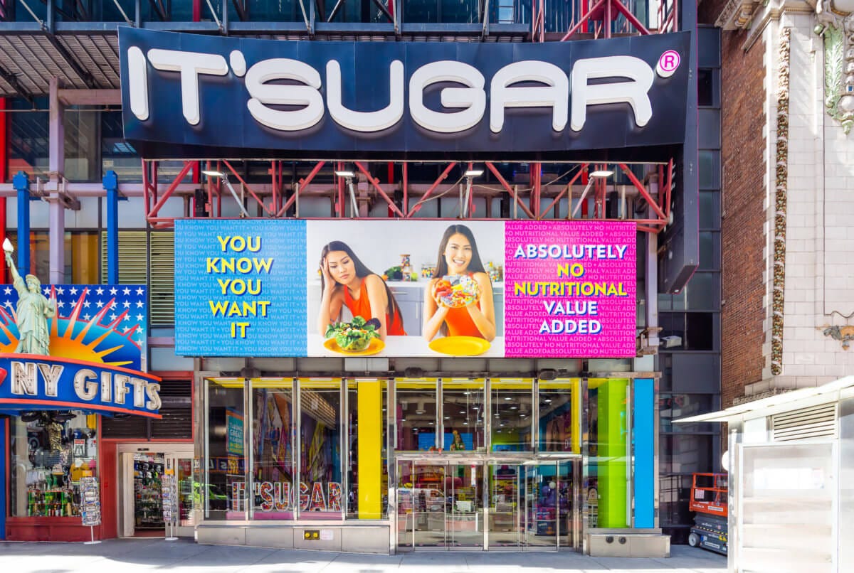 IT'SUGAR opens new two-story flagship in Times Square | amNewYork