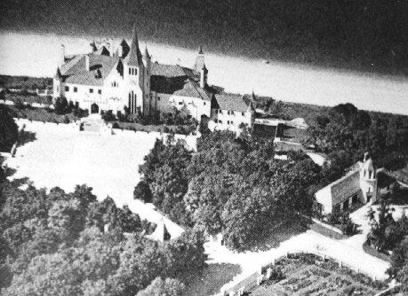 Aerial of The Great Gatsby Mansion of Jay Gatsby. Demolished late 1940s. All that remains is the gatehouse and the garage outside the gates.